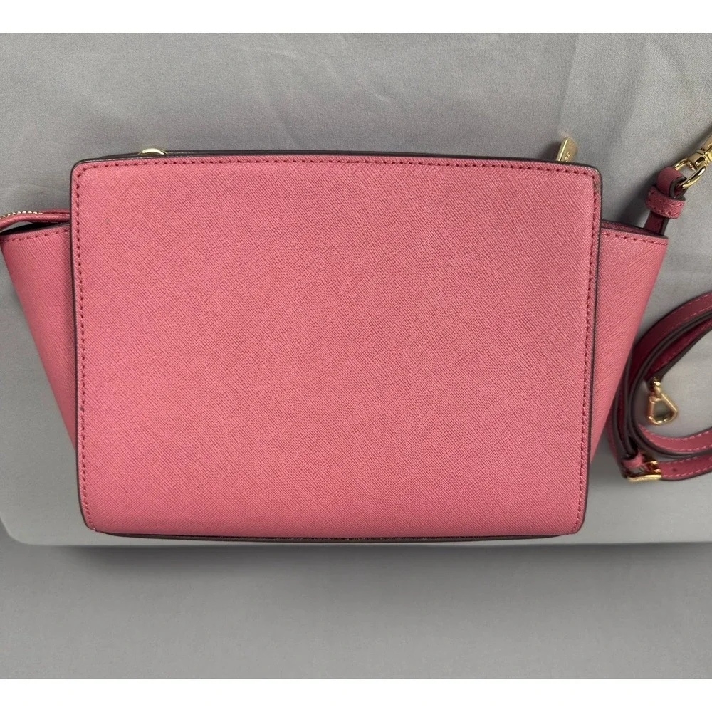 Michael Kors Selma Medium Messenger Bag Coral Pink Saffiano Leather